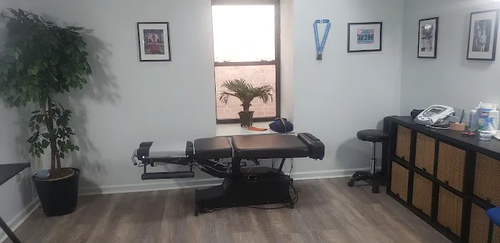 Maxcare Chiropractic Picture 5
