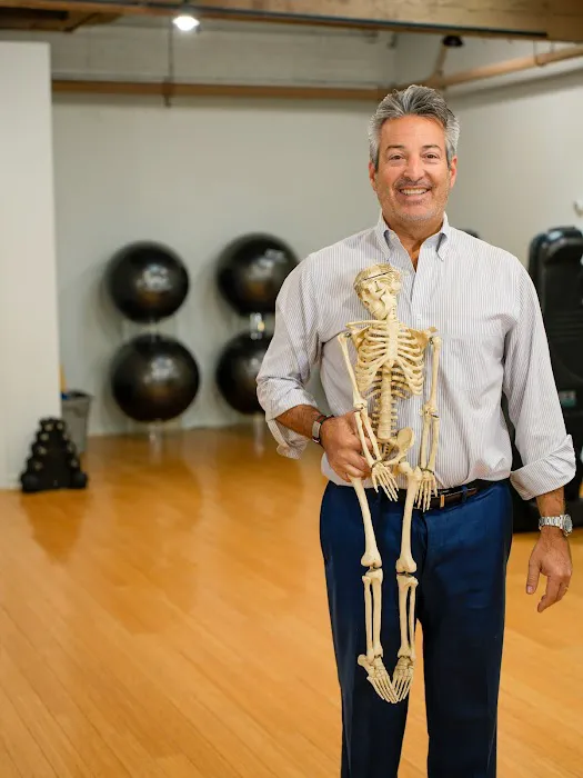 Maxcare Chiropractic Picture 6