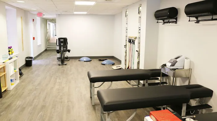 HealthBridge Chiropractic Picture 1