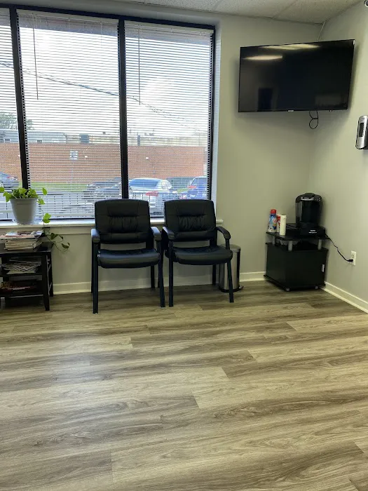 Avon Chiropractic and Injury Center Picture 1