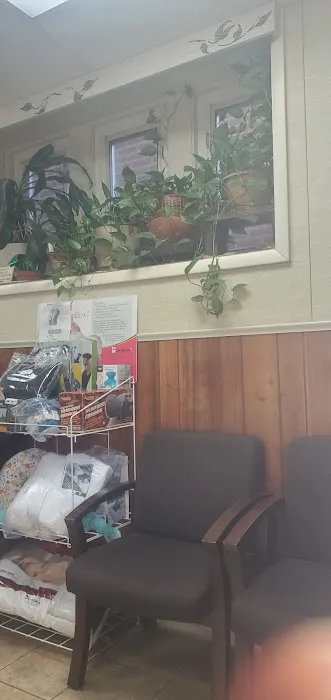 6808 Chiropractic Center Picture 1