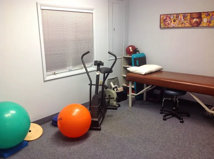 Dean Chiropractic & Pain Relief Picture 5