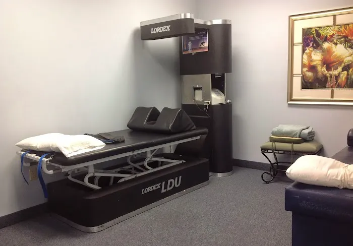 Dean Chiropractic & Pain Relief Picture 3