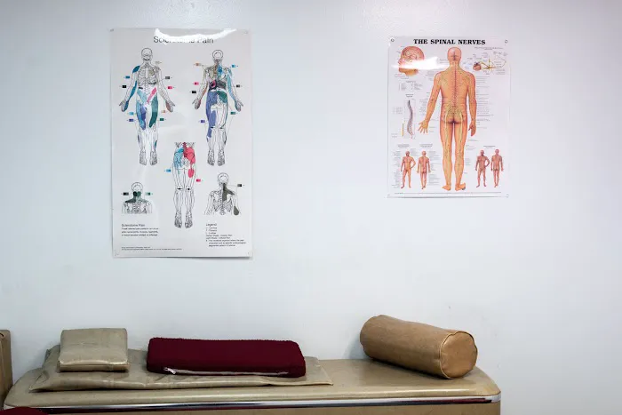 Blake Chiropractic & Rehabilitation Picture 2