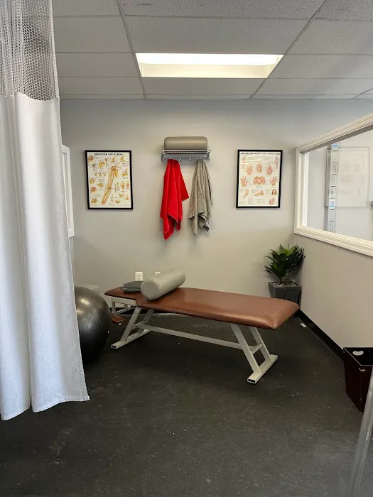 HealthBridge Chiropractic Picture 2