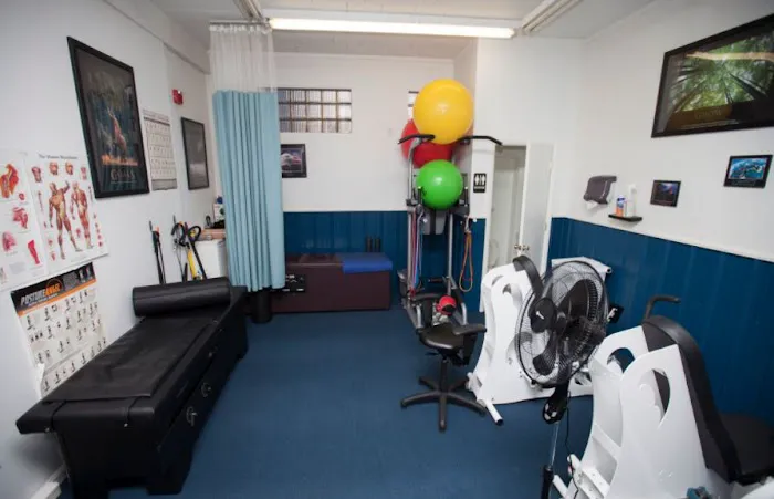 Bridesburg Spine and Injury Clinic Picture 6