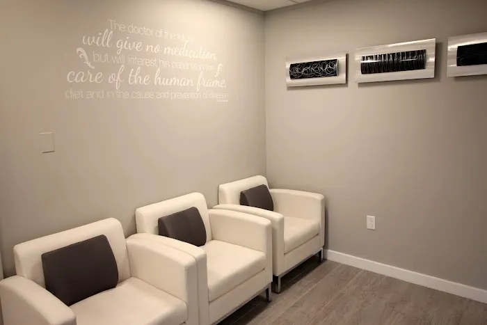 Main Line Disc | Chiropractor, Sciatica, Spinal Decompression Picture 8