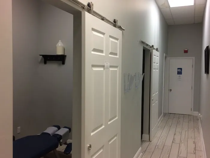 HealthBridge Chiropractic Picture 6
