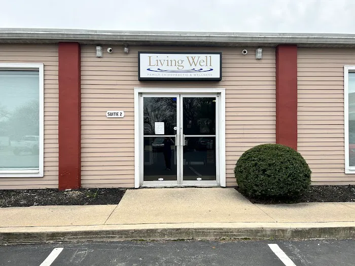 Living Well Chiropractic Picture 1