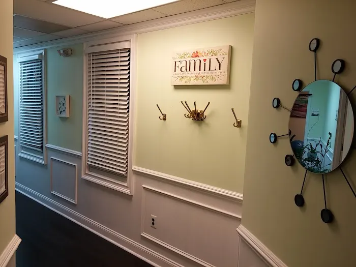 U First Pain Care & Rehab Picture 4