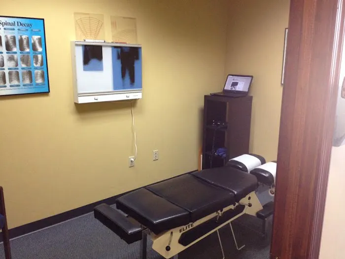 UltraHealth Chiropractic Picture 9