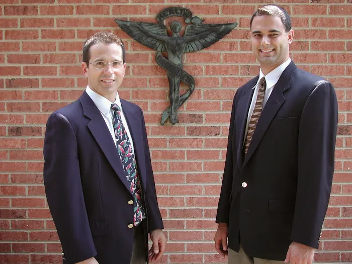 Rizzo & Wiegering Chiropractic Picture 9