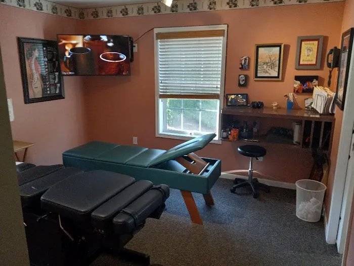Pisker Family Chiropractic & Wellness Center Picture 3