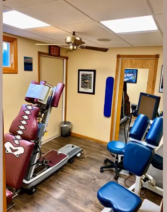 Gary R Mruz D.C., William J Mack III D.C.: South Shore Chiropractic, LLC Picture 4