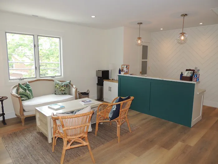 Dr. Marina Mangano Picture 8