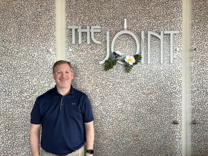 The Joint Chiropractic Picture 10