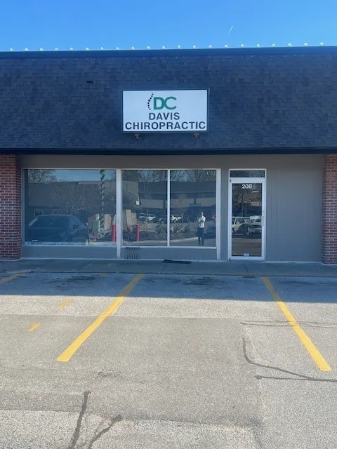 Davis Chiropractic Picture 1