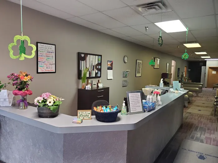 Metro Chiropractic Center PC- Simonson Kristine DC Picture 3