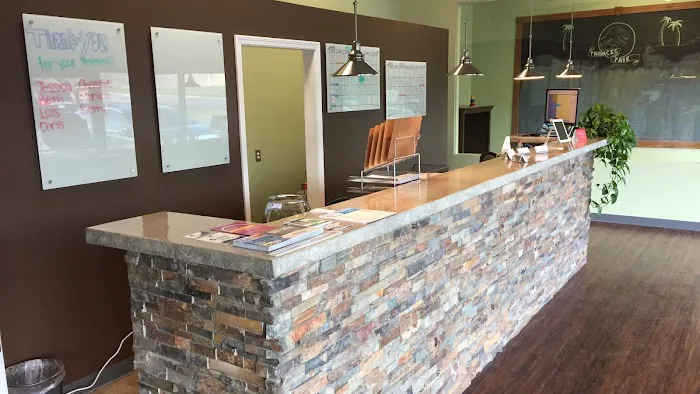 Millard Oaks Chiropractic & Massage Picture 2