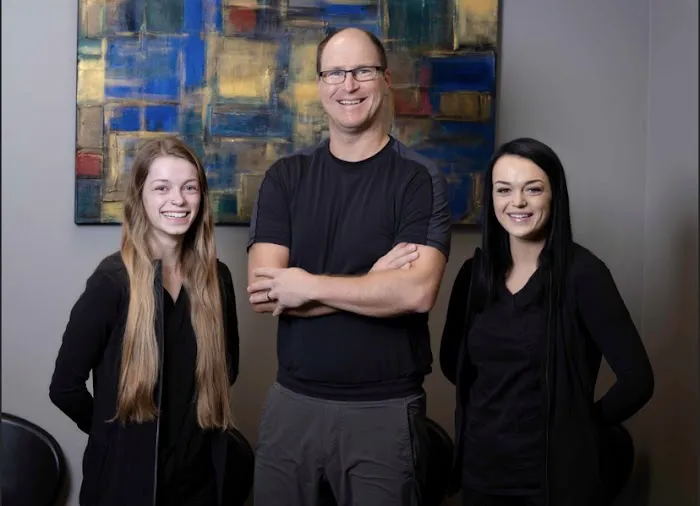 Hinze Chiropractic & Acupuncture Picture 1