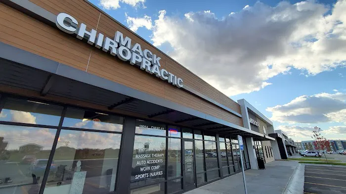 Mack Family Chiropractic - Elkhorn Picture 4