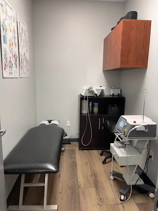 Dynamic Chiropractic Louisville - Car Accident & Injury | Neck & Back Pain Picture 1