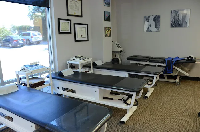 Crestwood Chiropractic Picture 3
