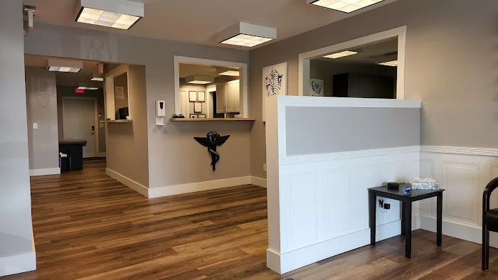 Williamstown Chiropractic Center: Amanda Howell DC Picture 1