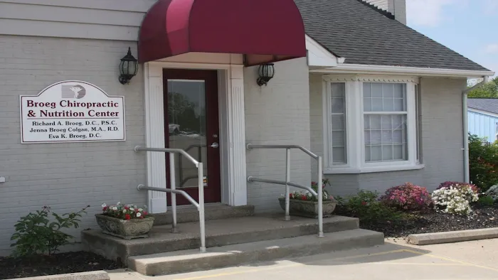 Broeg Chiropractic & Nutrition Center Picture 3