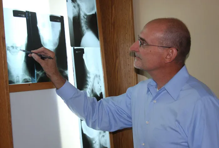Broeg Chiropractic & Nutrition Center Picture 7