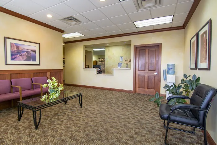 Oak Hills Back & Neck Care Center Picture 1