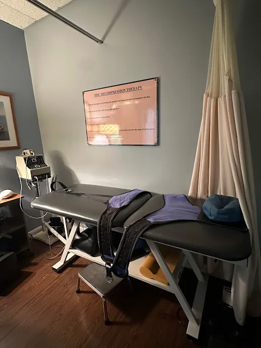 Forest Park Chiropractic & Acupuncture Picture 2