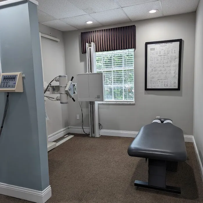 Simply Well Chiropractic Picture 1