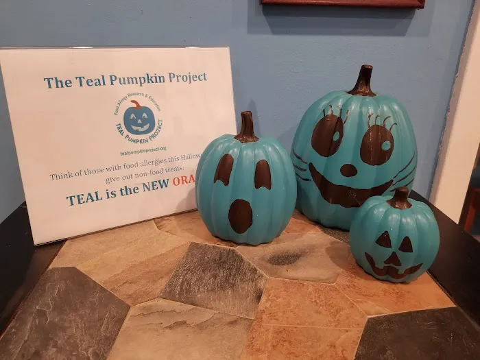 Apex Chiropractic & Wellness Center: Dr. Laurie Jahnke DC & Dr. Stephan Moje DC Picture 8