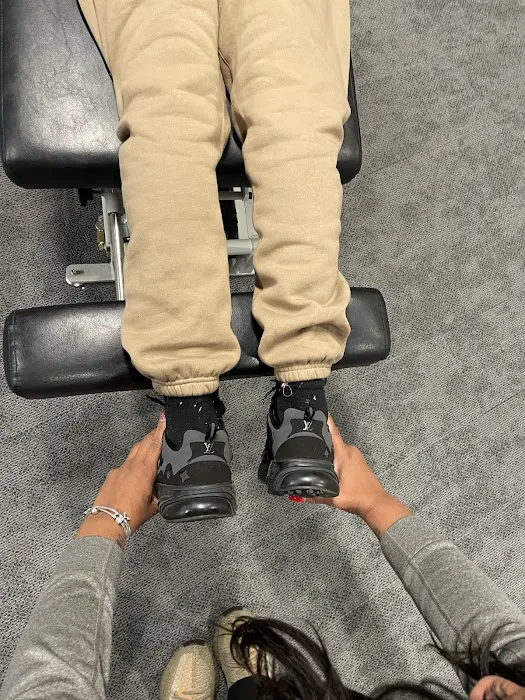 Charis Health and Chiropractic Picture 4