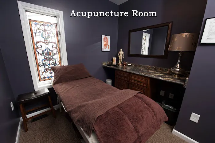 Young Burt DC Picture 4