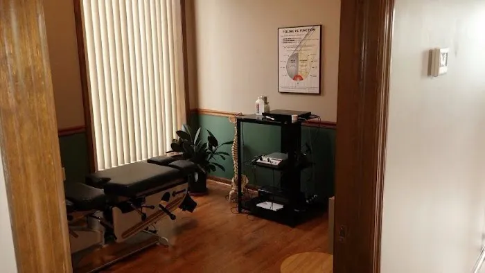 Stull Chiropractic Center Picture 3
