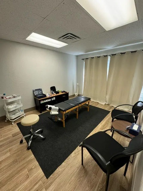 Van Chiropractic Picture 1