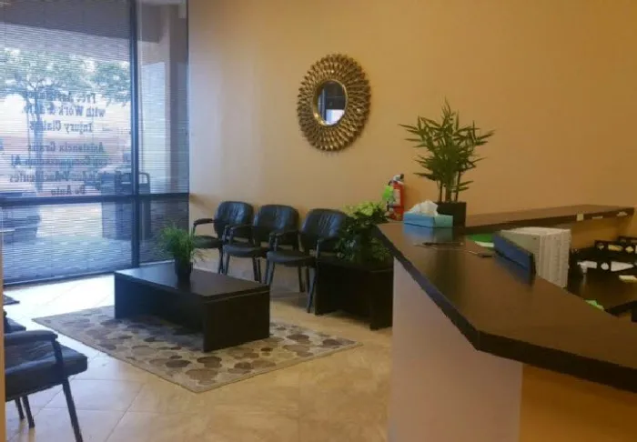 Premier Injury Clinics Arlington - Auto Accident Chiropractic Picture 1