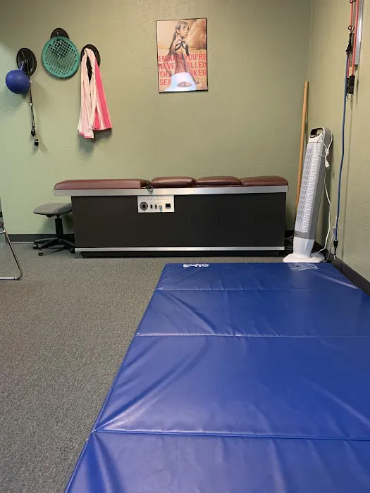 Brewer Chiropractic Clinic Picture 10