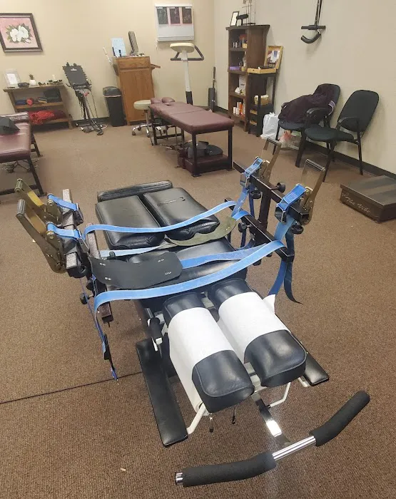 Scoliosis Treatment Center Irving | Dr Collin Hilliard Picture 1