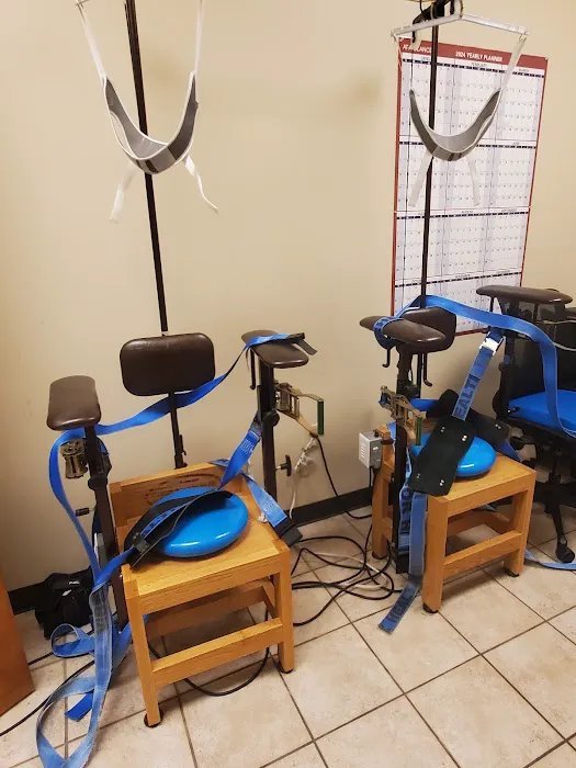 Scoliosis Treatment Center Irving | Dr Collin Hilliard Picture 2