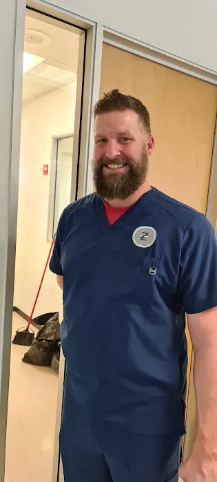 ZENITH - Injury Relief & Wellness Clinic Picture 3