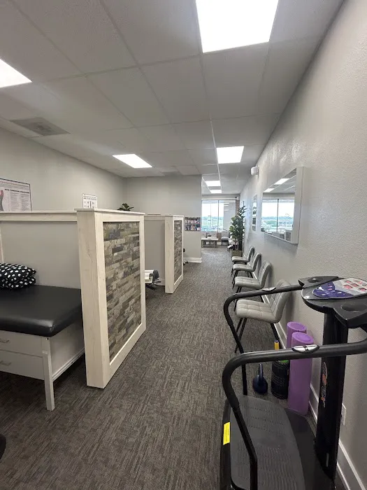 Well Adjusted Chiropractic - Arlington Picture 3