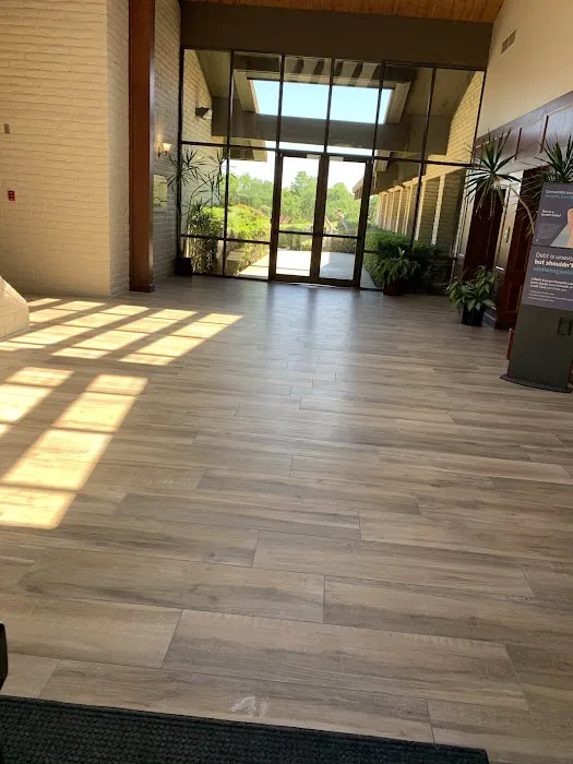 Arrow Spine & Sport Picture 9