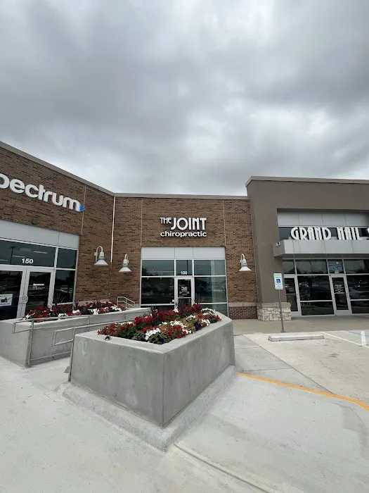 The Joint Chiropractic Picture 9