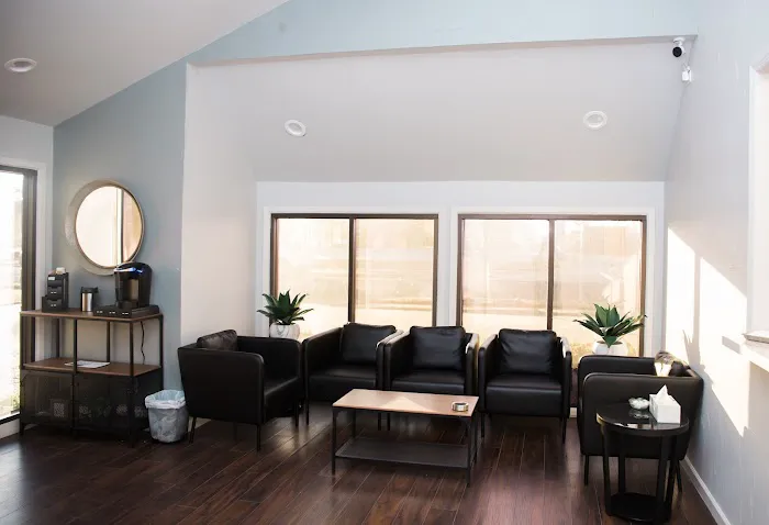ZENITH - Injury Relief & Wellness Clinic Picture 4