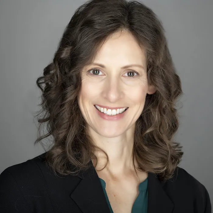 Dr. Fawn Ray, DC Picture 4