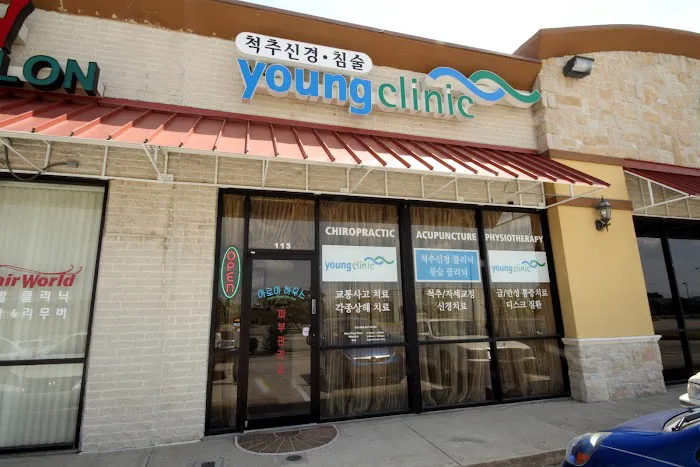 Young Clinic Picture 7