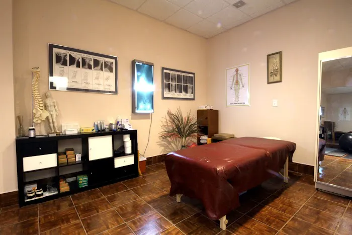 Young Clinic Picture 8